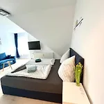 Ii Sobierajczyk *